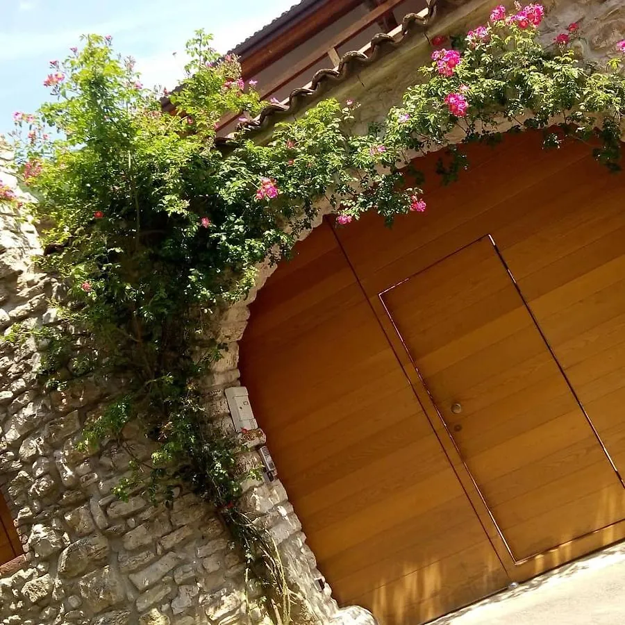 Romantic Boutique Hospitality Revine Lago ゲストハウス