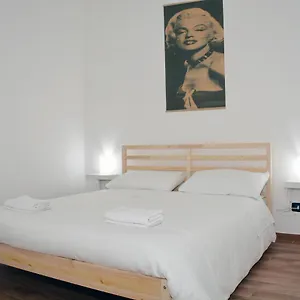 Puglia Chic Privata Con Bagni Condivisi Bari